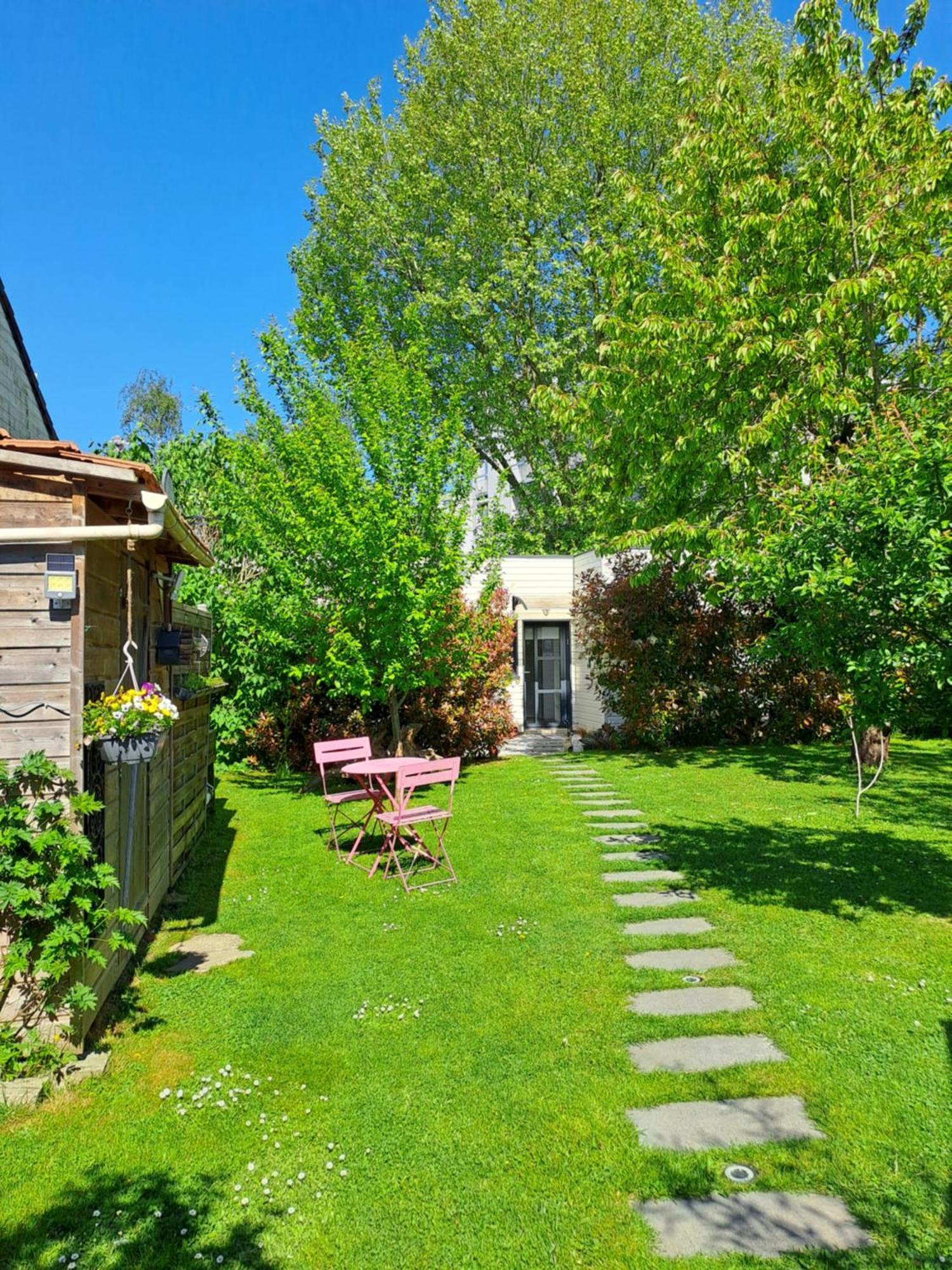 Gites Les Lucioles Mont-Saint-Aignan Exterior foto